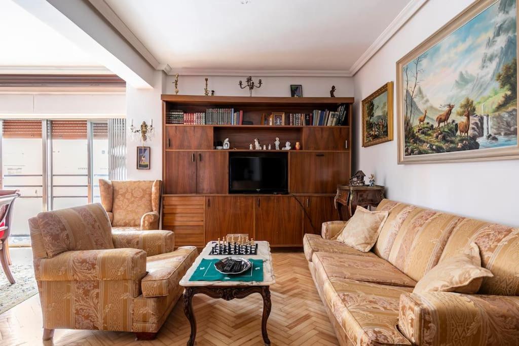 Ferienwohnung Piso Amplio Y Acogedor Madrid Exterior foto